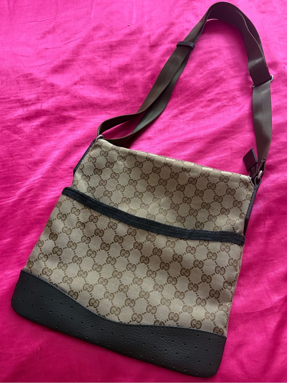 Authentic Gucci GG Canvas Shoulder Bag